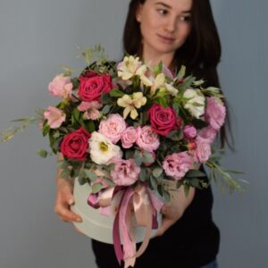 Объемная композиция с розами